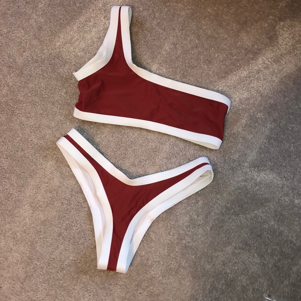 NEVER WORN one shoulder bikini
